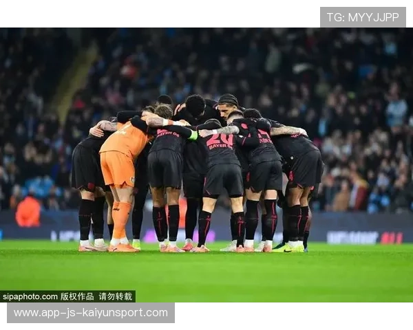 曼城继续在欧冠小组赛中保持全胜，福登与哈兰德继续闪光，曼城引援哈兰德