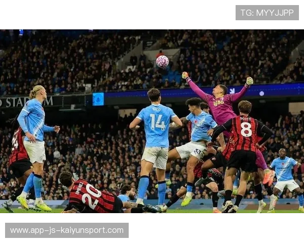 伯恩茅斯前场跑动积极